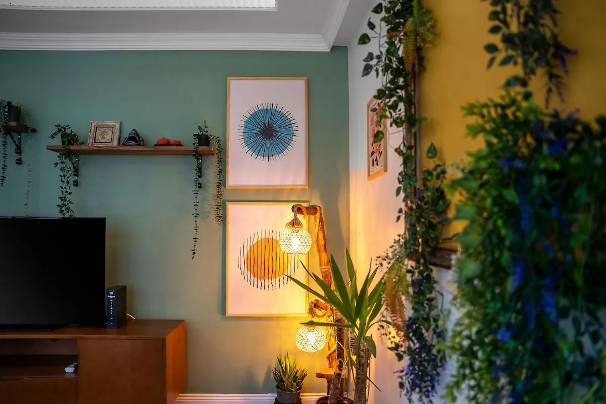 Appartement Forest Inspired Designed 1Br Luxury Flat In Tomtom Istanboel