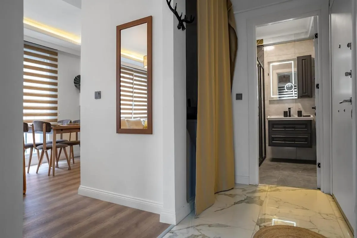 Apartment Forest Inspired Designed 1Br Luxury Flat In Tomtom Istanbul