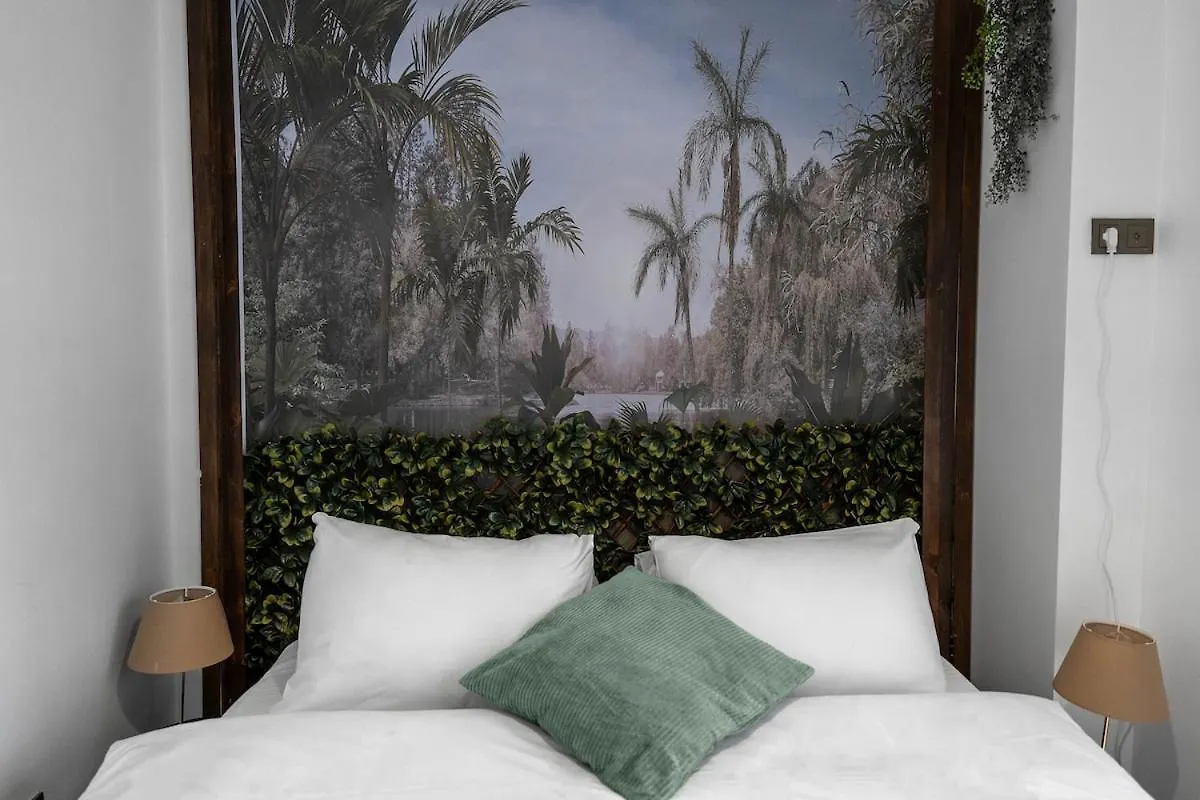 Forest Inspired Designed 1Br Luxury Flat In Tomtom Istanbul
