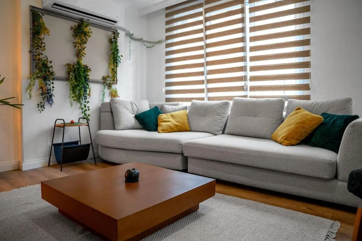 Apartment Forest Inspired Designed 1Br Luxury Flat In Tomtom Istanbul Türkei